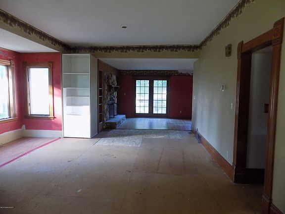 3rd image of 602 Holden Ave