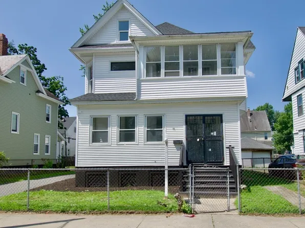 76 Mapledell St, Springfield, MA 01109