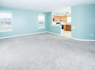 34 Eaton Pl, Bear, DE 19701