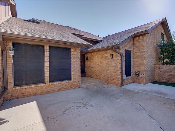 2nd image of 1899 Saddleback Blvd APT 21
