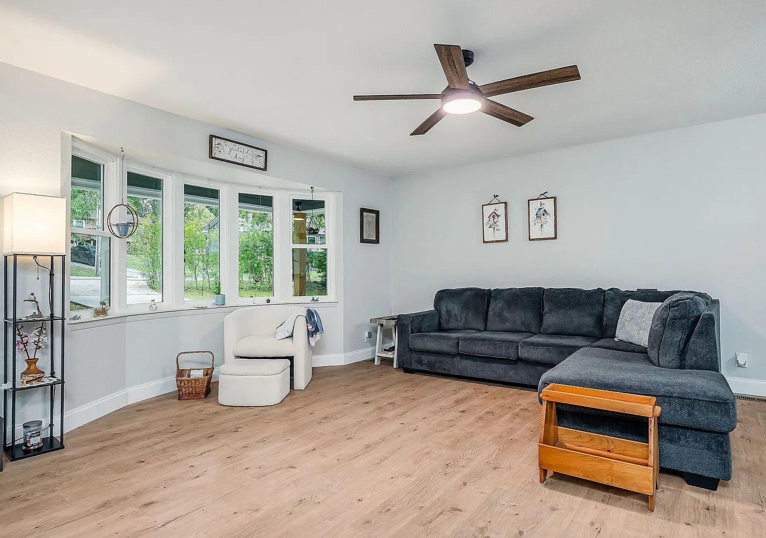 Charming Updated Home available for 12 months *Furnished OR Unfurnished* — Photo 3
