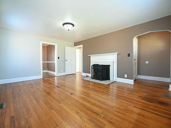 5th image of 602 N Raiford St
