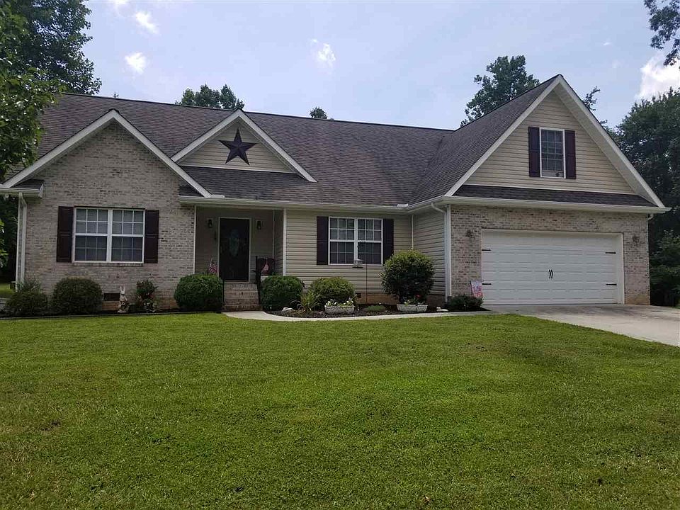 2nd image of 208 Shaddows Lawn Dr
