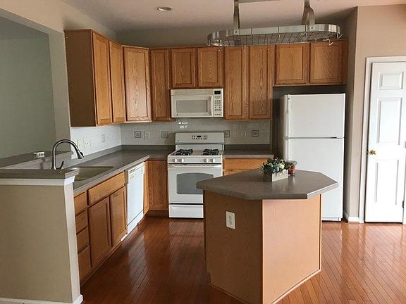 4th image of 116 Pittman Ct