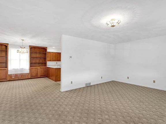 5th image of 716 McKinley Ave