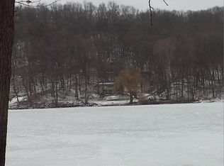 3750 Pebble Dr, Grass Lake, MI 49240