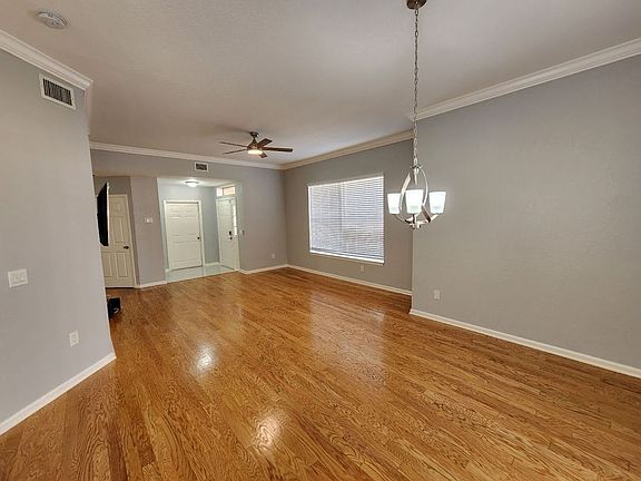 5th image of 7511 Bay Port Rd #5