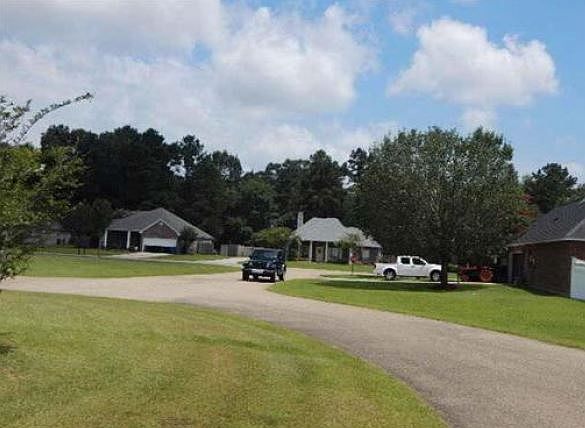 2nd image of 30380 Wren Ct