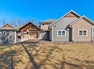 5321 Oconto River Shores Ln, Oconto Falls, WI 54154