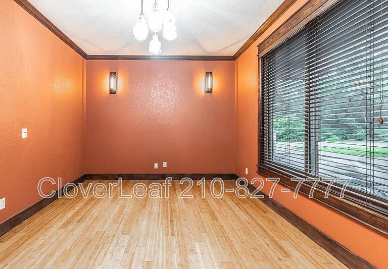 1025 Flaming Oak Dr — Photo 11