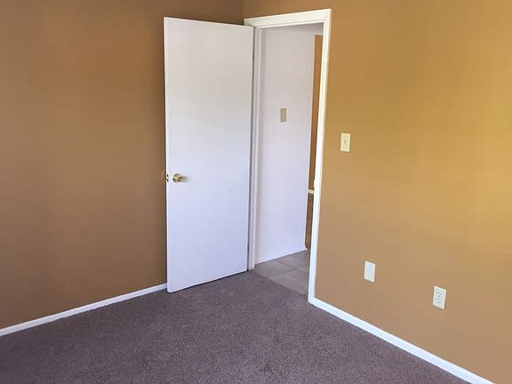 4th image of 10429 Montpelier Cir