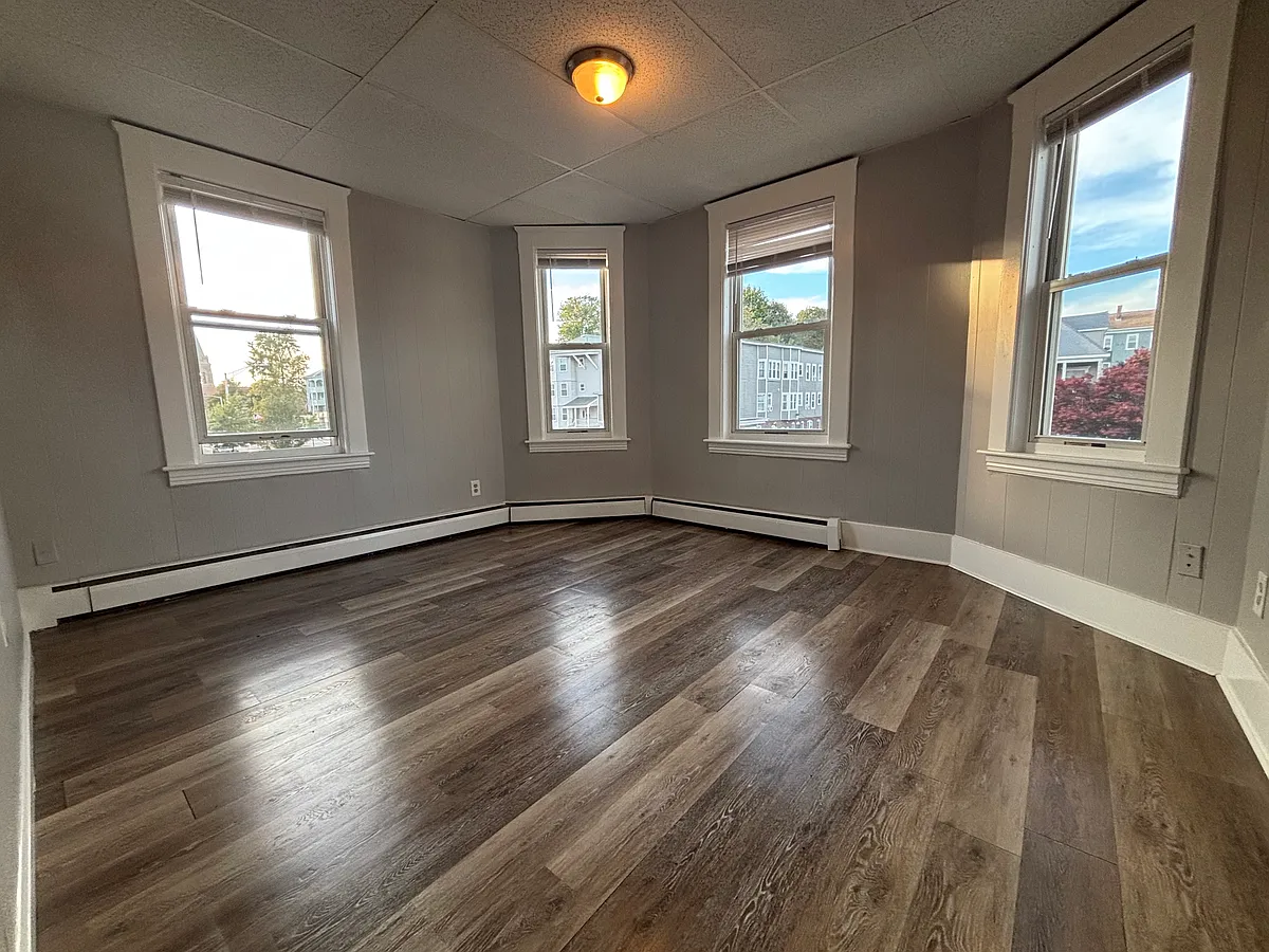 Building Photo - 86 Hamilton St #10