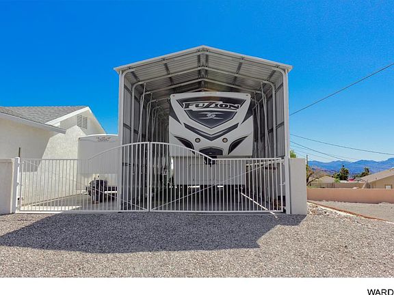 3rd image of 3980 Breakwater Dr