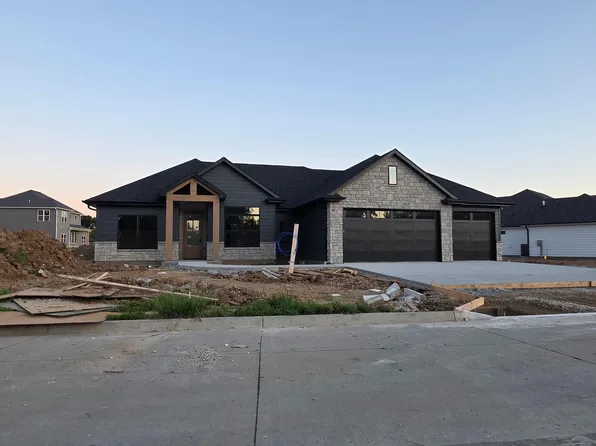 2719 Easley Cabin Cir, Columbia, MO 65201