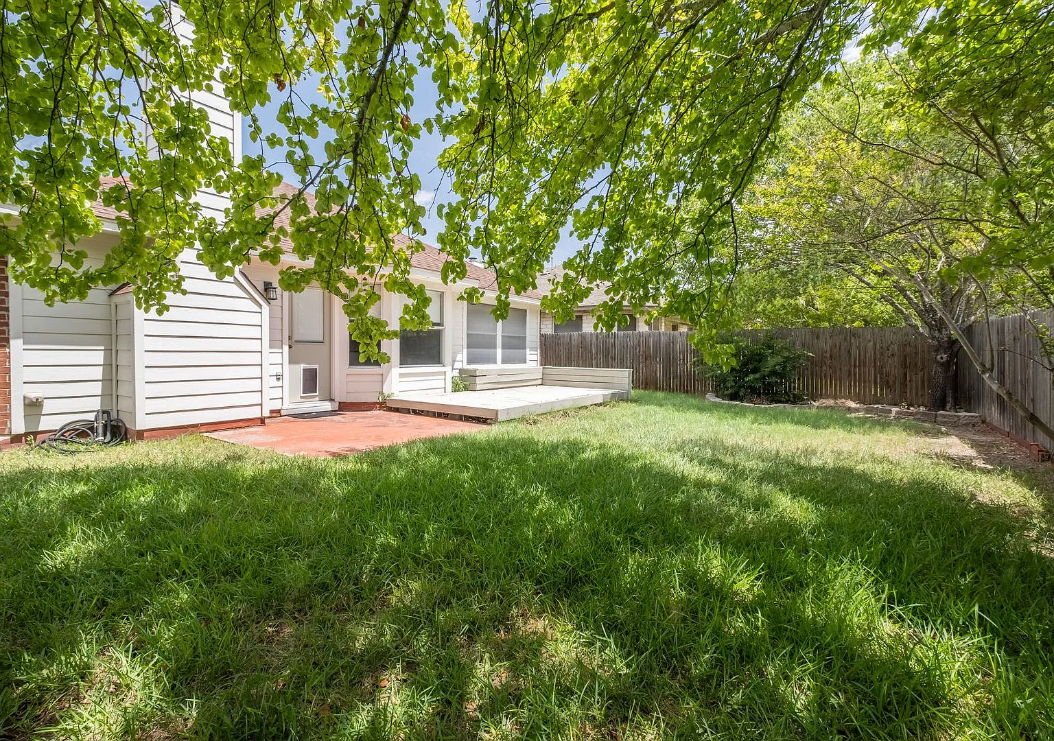 Imagine Coming Home to Comfort, Convenience & Style in North Austin! — Photo 4