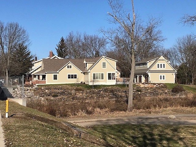2nd image of 205 S Home Ave