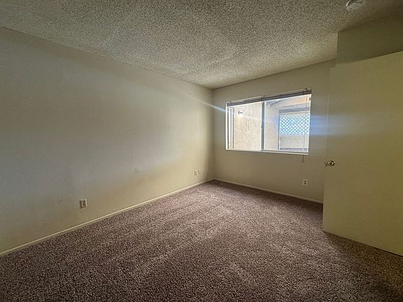 4th image of 533 Montecito Ave APT A