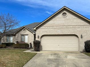 19053 Alsie Dr, Macomb, MI 48044