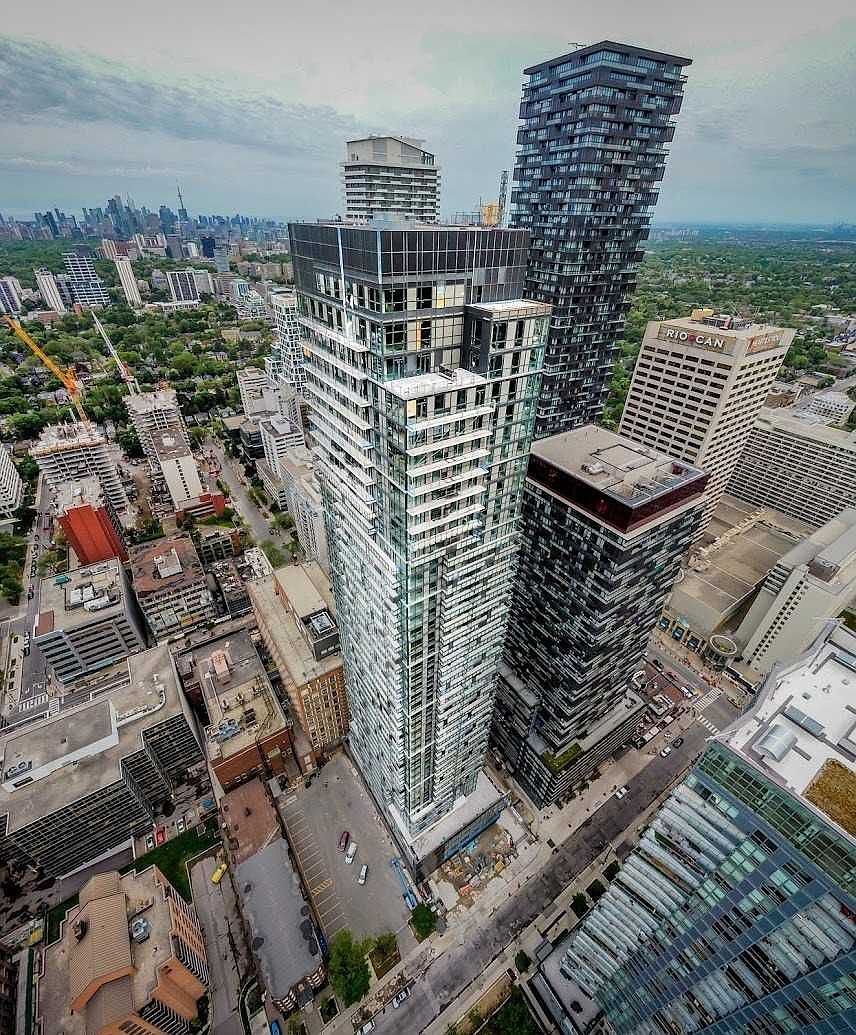 39 Roehampton Ave #505, Toronto, ON M4P 1P9 | Zillow
