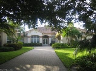 152 Spring Lake Cir, Naples, FL 34119