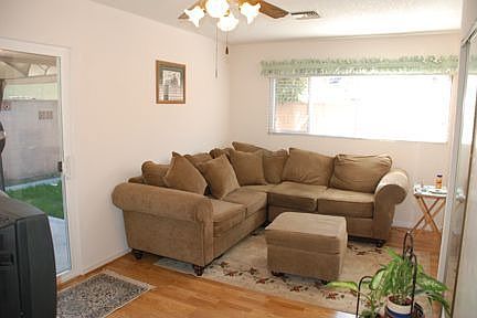 5th image of 4918 Benham Ave