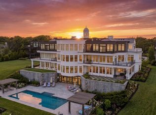 35 Littles Point Rd #S201, Swampscott, MA 01907