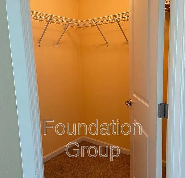 150 S 152nd St #B — Photo 18