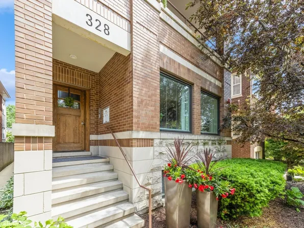 328 S Oak Park Ave APT 1, Oak Park, IL 60302
