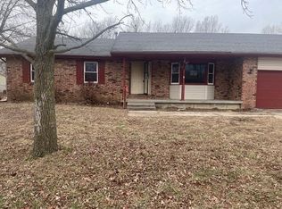 612 Custer Rd, Parsons, KS 67357