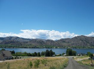 8 Lake Breeze Ln, Oroville, WA 98844