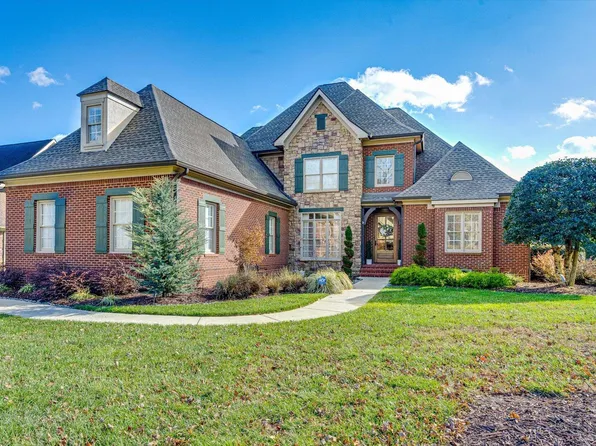 6268 Dry Canyon Ln, Hixson, TN 37343