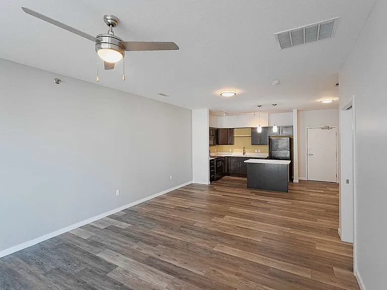 River Rock Apartments — Photo 43