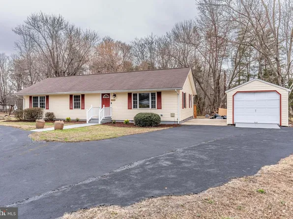 3836 Lee Hill School Dr, Fredericksburg, VA 22408