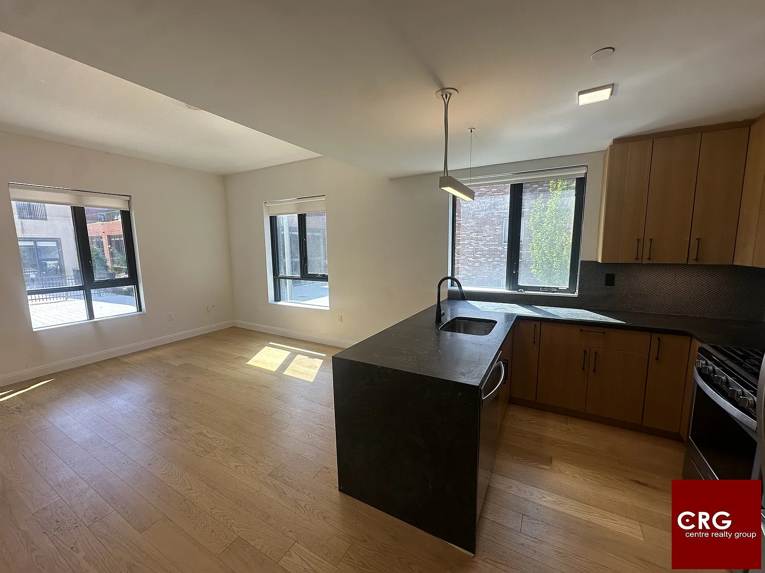2 bed, 2.0 bath, $4,000 — Photo 2