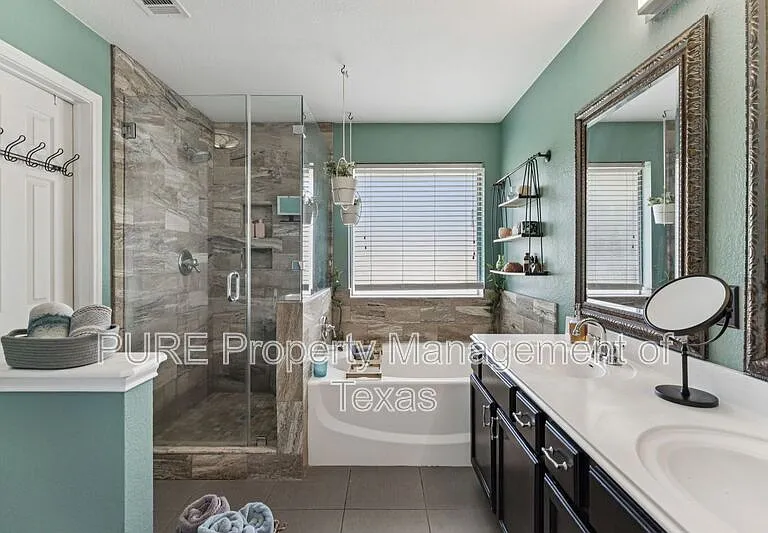 2412 Chestnut Path — Photo 16