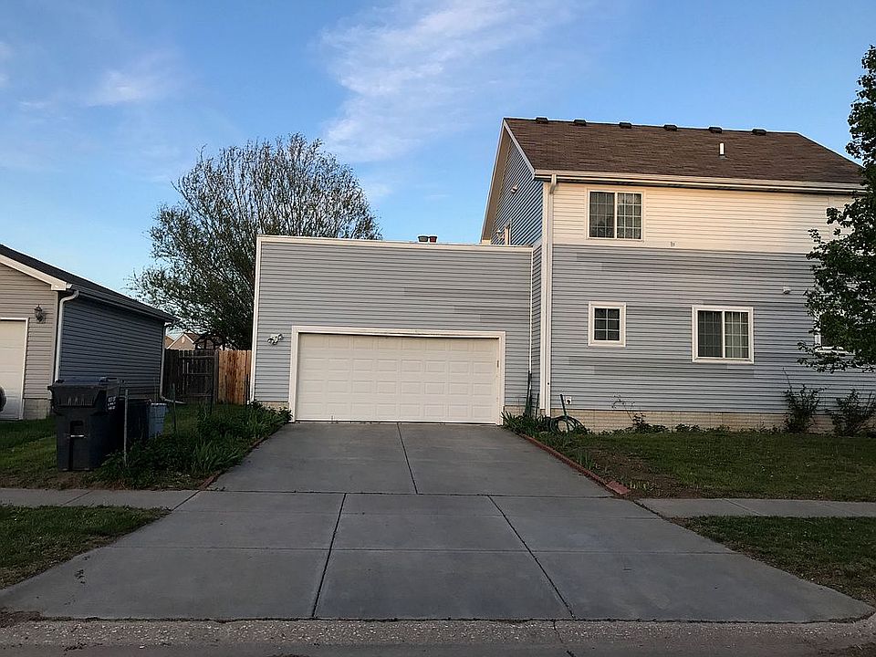 1st image of 1050 W Welter Dr