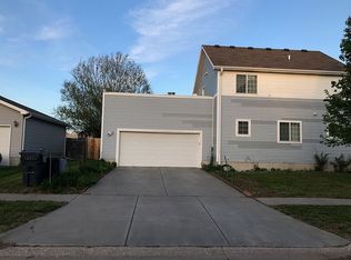 1050 W Welter Dr, Lincoln, NE 68522