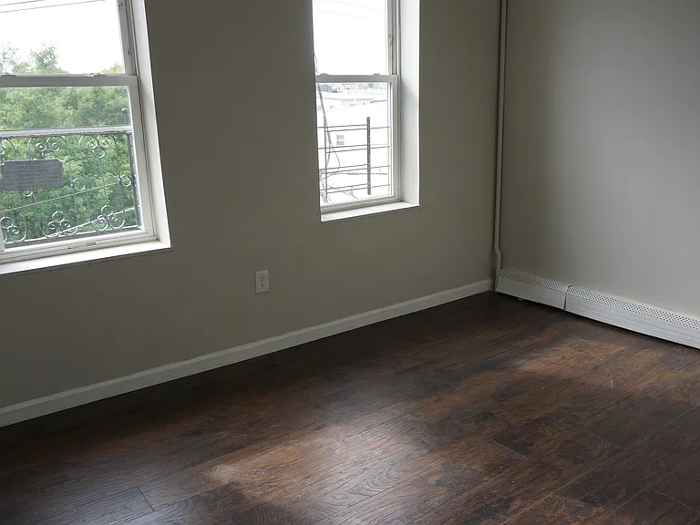 447 N 5th St #3D — Photo 7