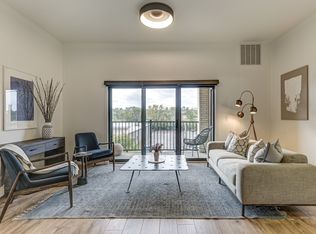 1002 Division St APT 301, Nashville, TN 37203