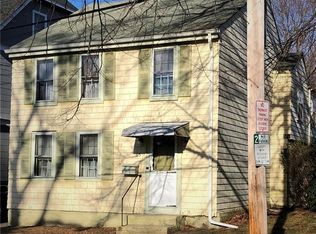 65 Constitution St, Bristol, RI 02809