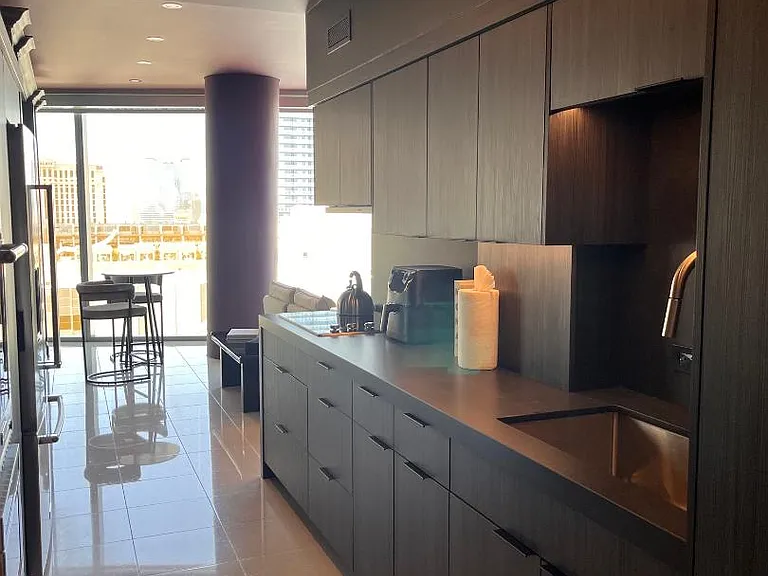 3726 Lv Blvd S #1101W — Photo 3