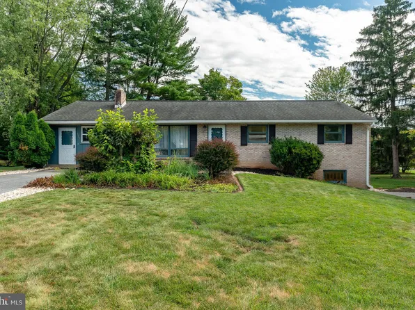 5915 Longview Rd, Harrisburg, PA 17112