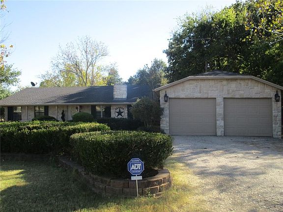 2nd image of 3211 County Road 3110