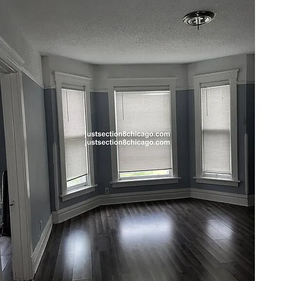 6456 S Parnell Ave #2 — Photo 2