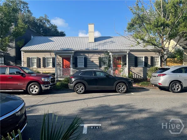 555 E Harris Street, Savannah, GA 31401