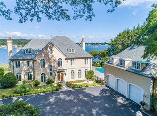 146 Roger Canoe Hollow Rd, Mill Neck, NY 11765