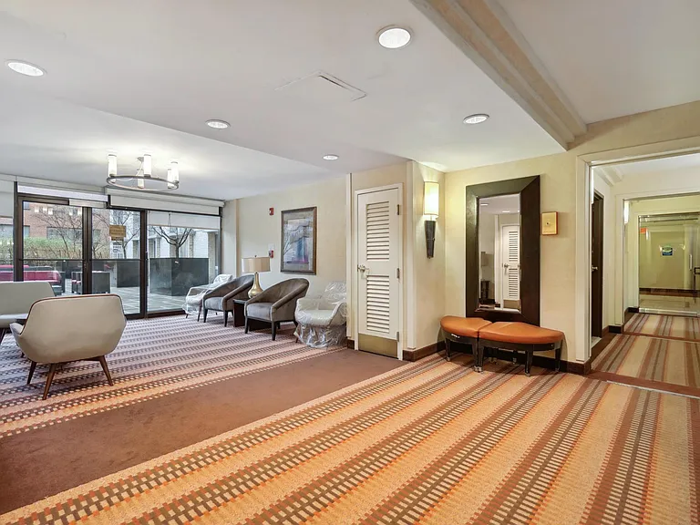 950 25th St NW #104-S — Photo 25