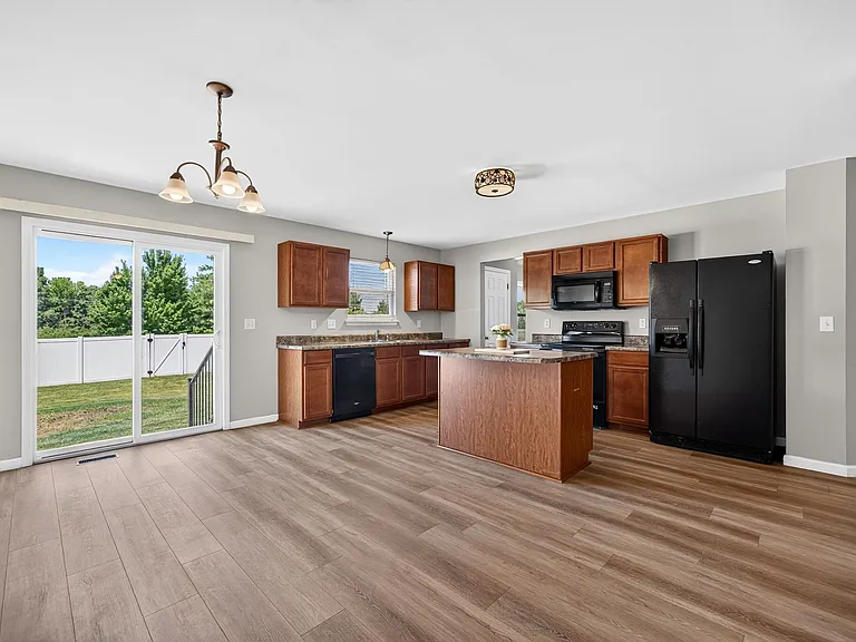 330 Wabash Woods Way — Photo 12