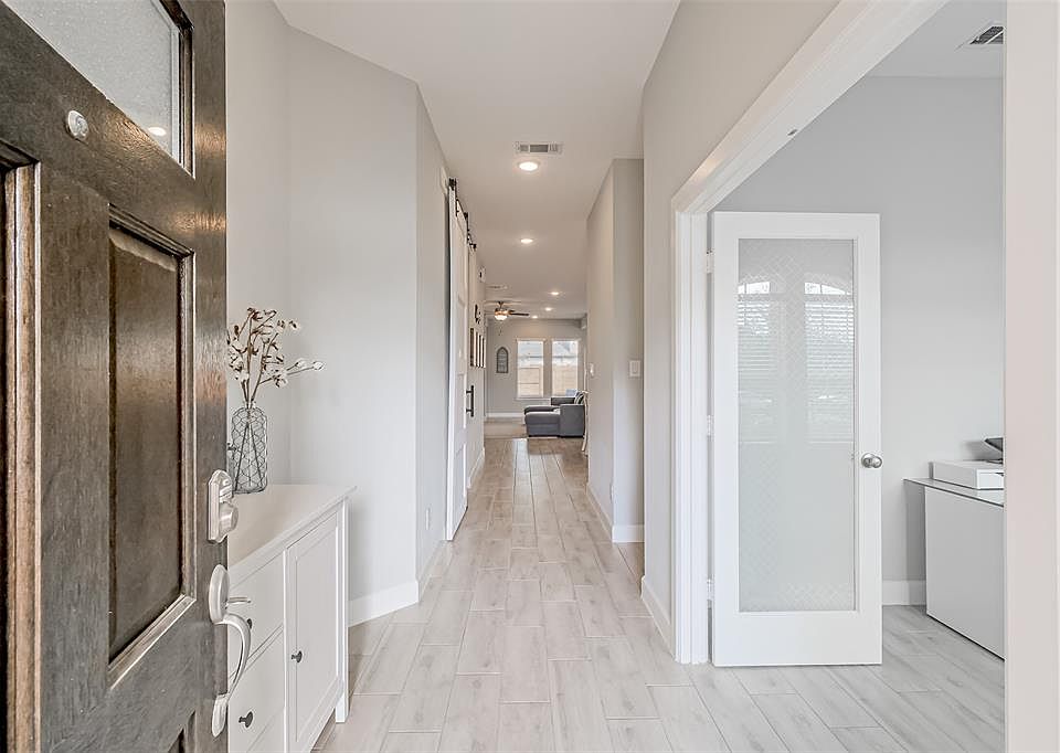 1st image of 18410 Winding Willow Oak Way