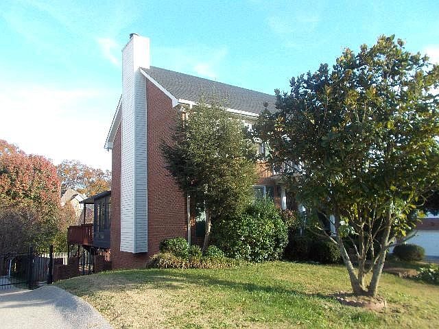 2nd image of 6864 Collinswood Dr